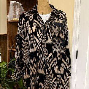 Black and Beige Patterned Button-Up Shirt